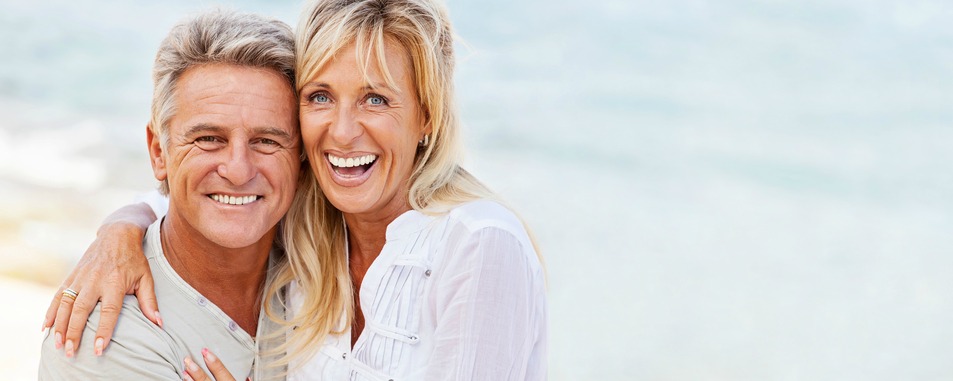 couple smiling after receiving platelet-rich-plasma therapy in richmond indiana